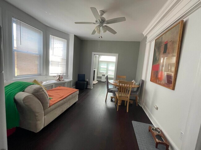Foto del edificio - 4011 Atlantic Ave