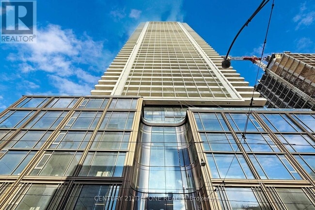 Photo du bâtiment - 88 Queen St E