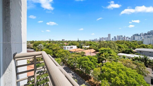 Foto del edificio - 2400 SW 3rd Ave