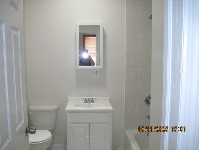 Bathroom - 185 Benziger Ave