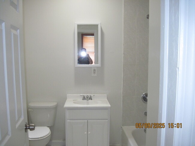 Bathroom - 185 Benziger Ave