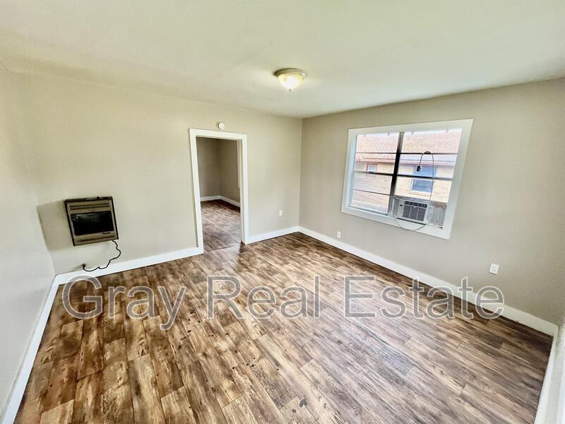 Building Photo - 530 W. 18th