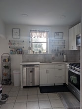 Building Photo - 3608 Pary Ave