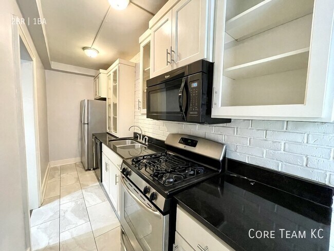 Foto del edificio - 710 W 48th St