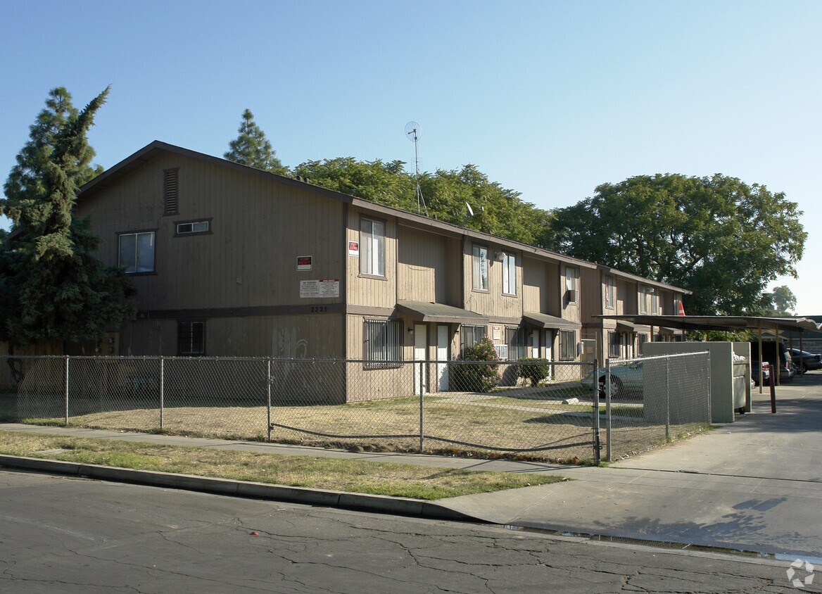 Foto principal - 2225 S Lee Ave