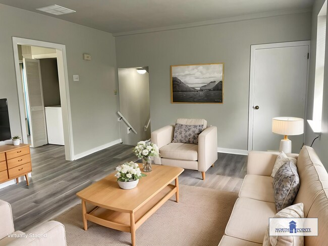 Foto del edificio - Charming NEWLY RENOVATED 2 Bedroom Apartme...