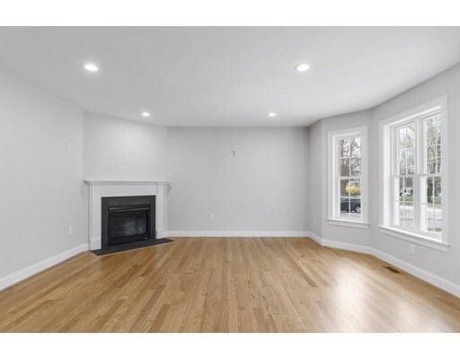 Building Photo - 149 Lowell Rd