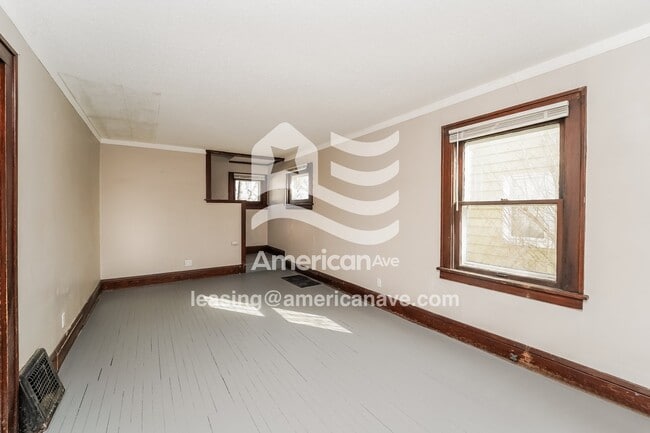Building Photo - 1065 Murray Ave