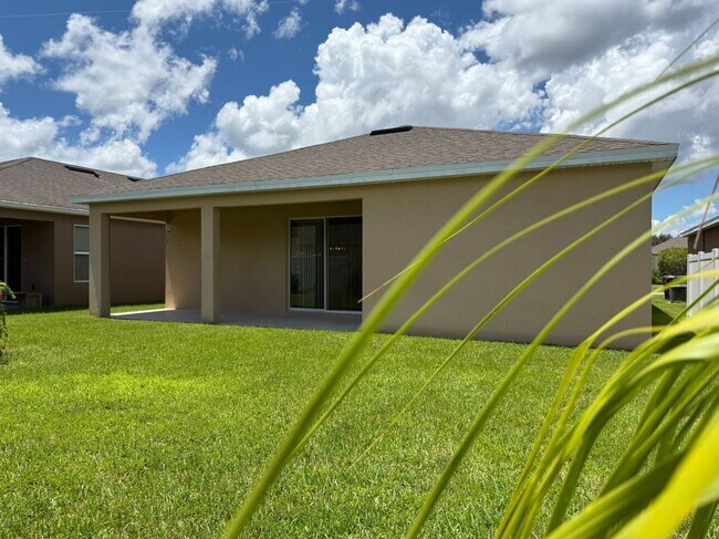 Foto del edificio - 1497 Softshell St