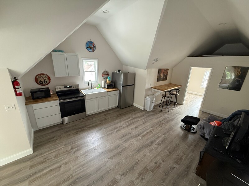 Primary Photo - 20 Colman St