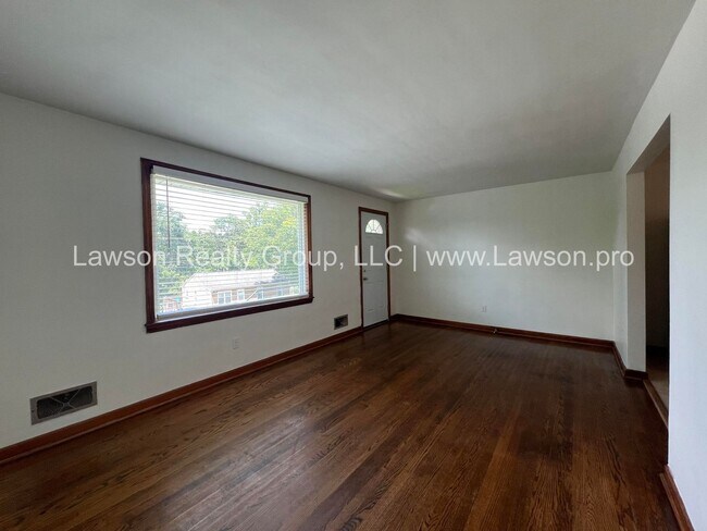 Foto del edificio - 511 Ruddell Rd