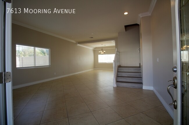 Foto del edificio - 7613 Mooring Ave