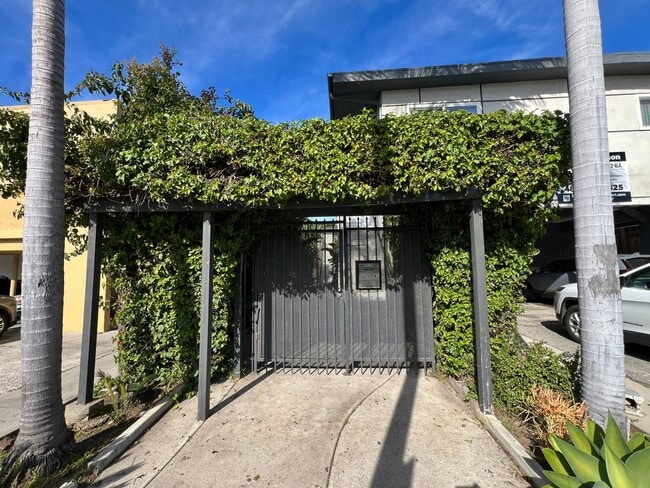 Building Photo - 12737 Matteson Ave