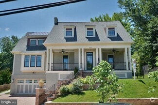 Building Photo - 5010 Williamsburg Blvd