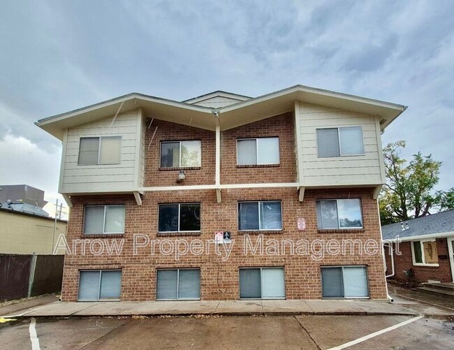 Foto del edificio - 1215 E Street-7