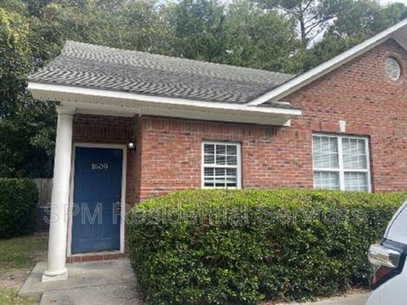 Photo - 1609 Wellspring Way