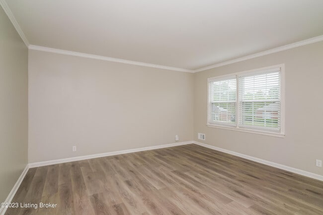 Building Photo - 3208 Cabinwood Dr