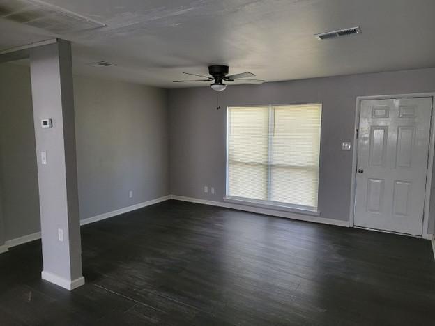 Building Photo - 716 Ellen Dr