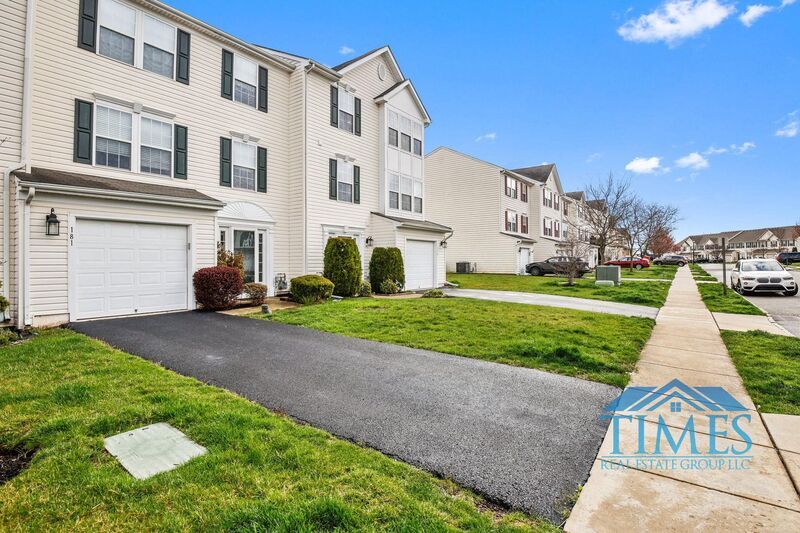 181 S Savanna Dr, Pottstown, PA 19465 Townhome Rentals in Pottstown