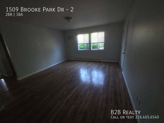 Building Photo - 1509 Brooke Park Dr