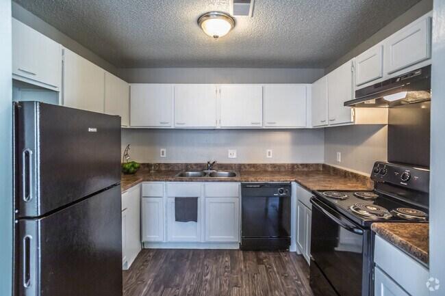 2HAB, 2BA - 1,022 ft² - Emerald Park-New