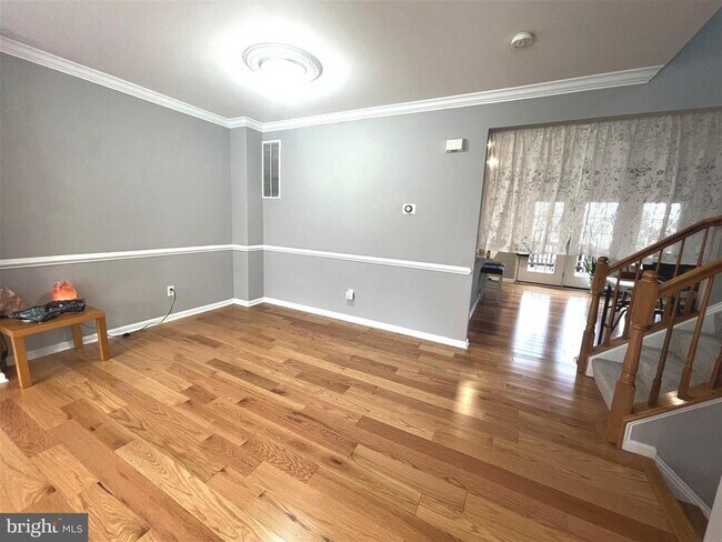 Foto del edificio - 4513 Monmouth St