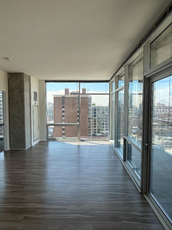 Foto del edificio - 805 N LaSalle St