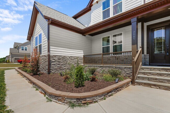 Building Photo - 2085 Kelsey court