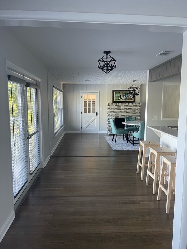 Foto del edificio - 940 N Kepler Rd