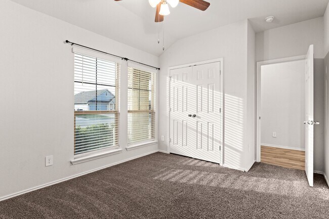 Building Photo - 3033 Wigeon Wy