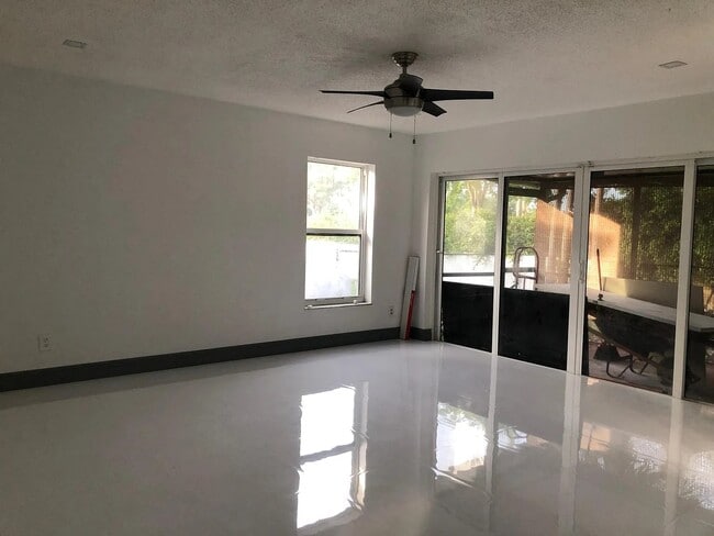 Building Photo - 8280 NW 36th St