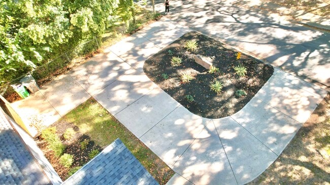 Building Photo - 1532 Kimberly Rd