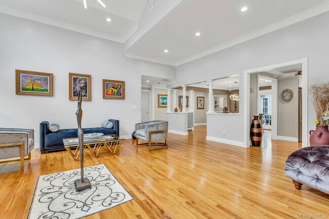 Building Photo - 21 Buttonwood Dr