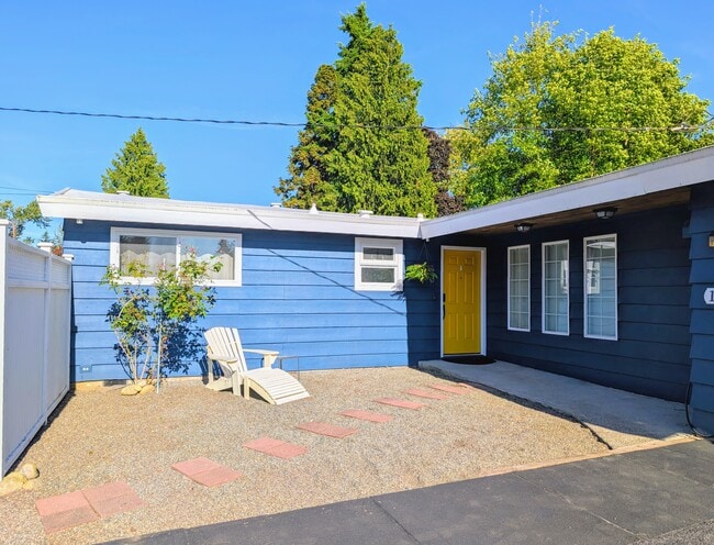 Building Photo - Refined 4BR House + private office, EV, garage, huge patio