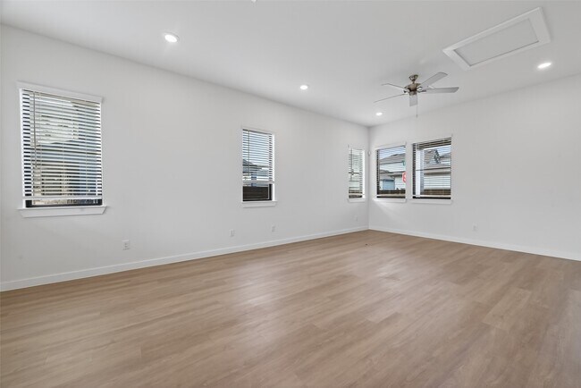 Foto del edificio - 3321 City Heart Ave