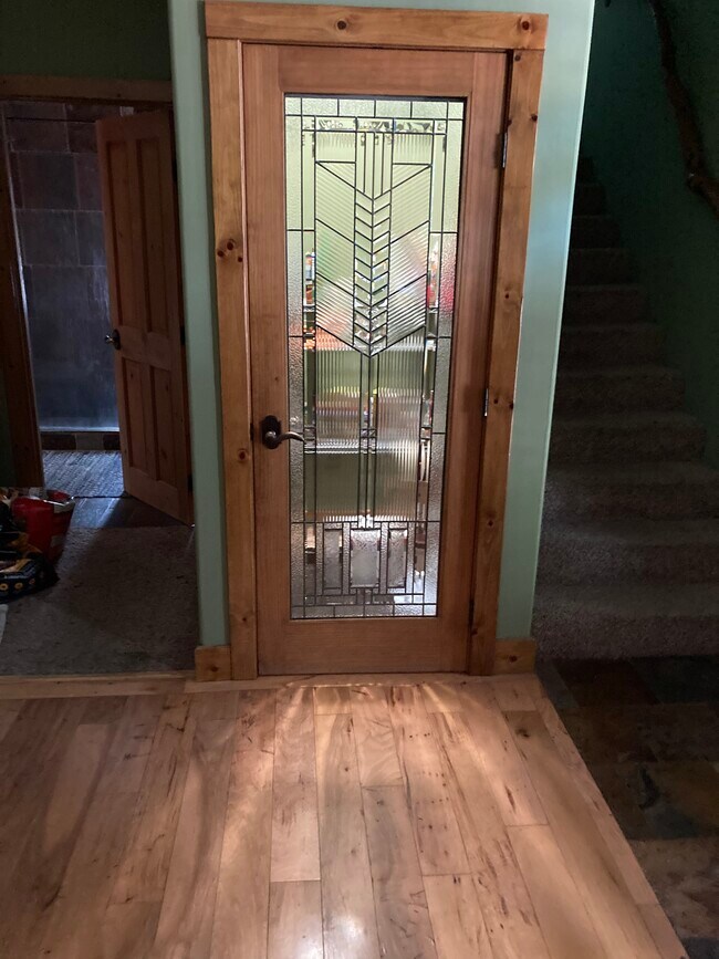 Pantry - 704 Glorene Ave