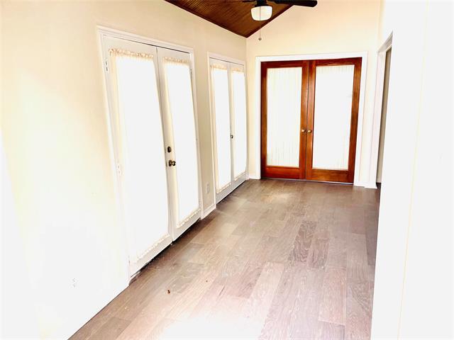 Foto del edificio - 2323 Highlands Creek Rd