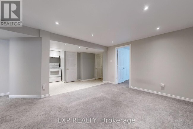 Building Photo - 64 Sorrell Crescent