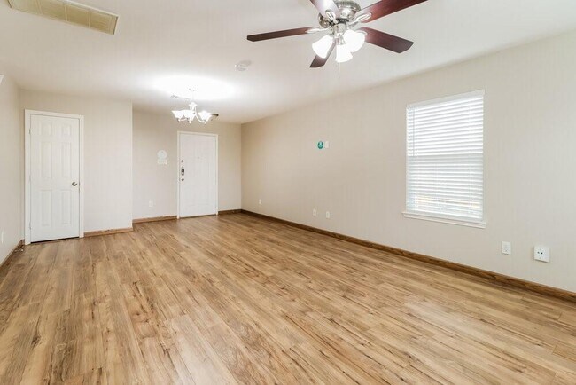 Building Photo - 13107 Gatton Park Dr