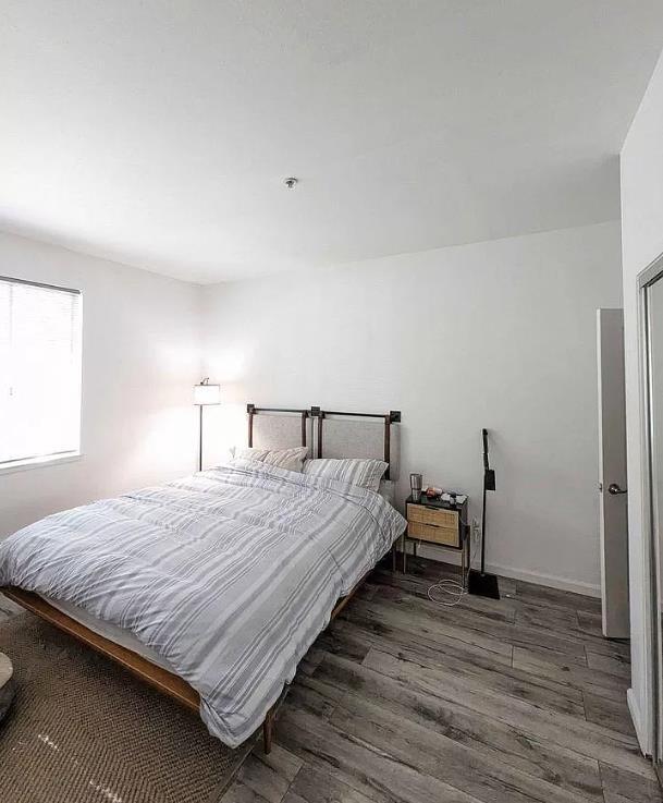 Foto del edificio - 2445 Creekside Ct