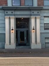 Building Photo - 1631 NW Everett St