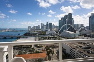 Building Photo - 1717 N Bayshore Dr