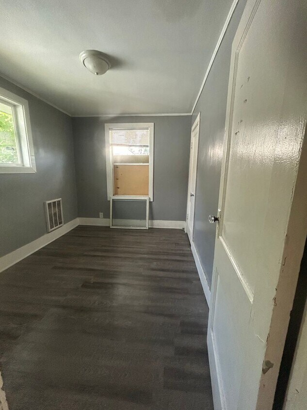 Foto principal - 116 E Fairview Ave
