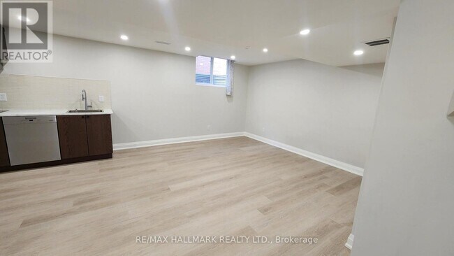 Building Photo - 97 Luba Ave