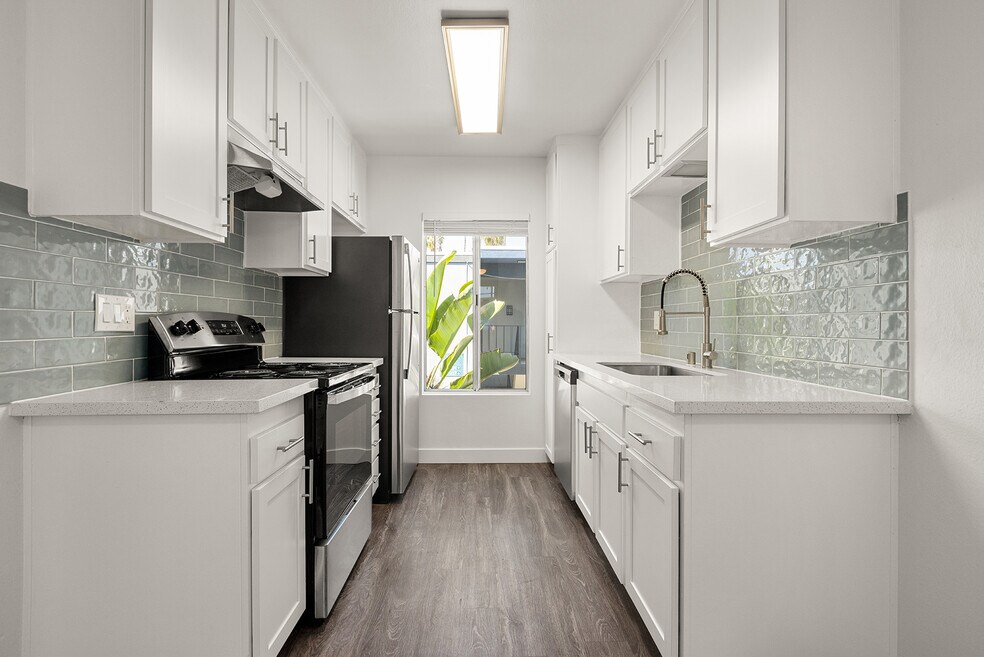 Palms Apartments