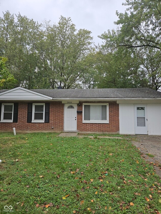 Primary Photo - 3956 Downes Dr