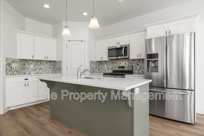 Building Photo - 1009 N Ledger Dr