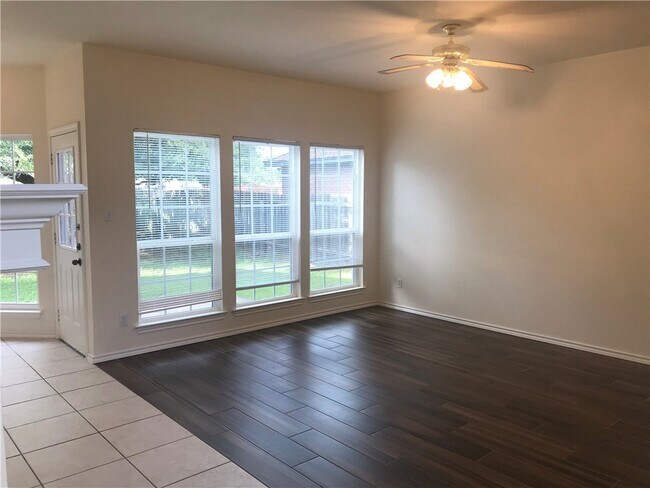 Building Photo - 1012 Black Locust Drive West
