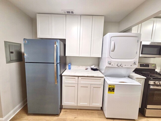 Building Photo - Charming 3 BR/1 BA Apartment in Trinidad!