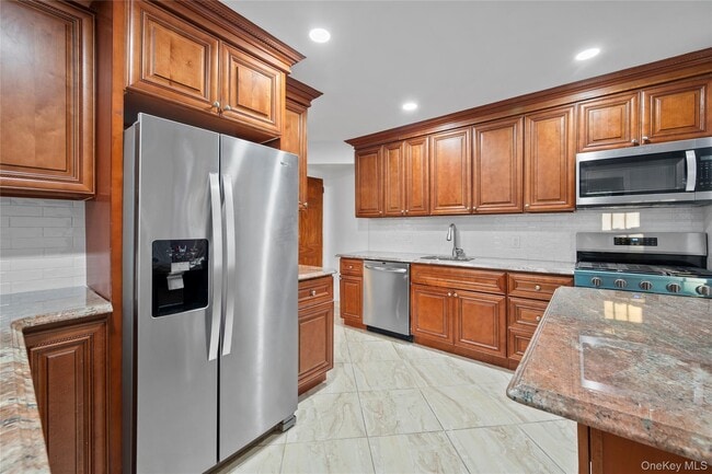 Building Photo - 20 Overhill Pl